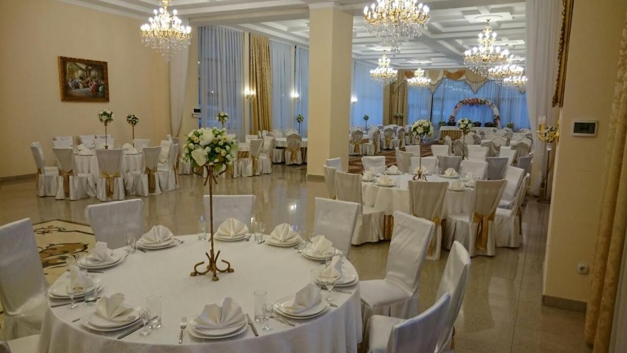 Hotel Эдельвейс à Almaty Extérieur photo