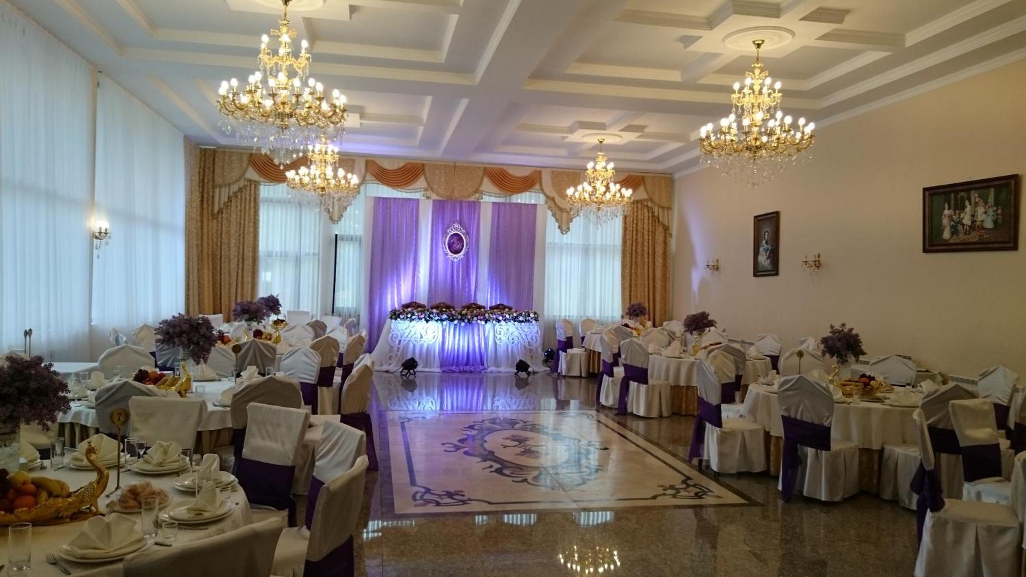 Hotel Эдельвейс à Almaty Extérieur photo