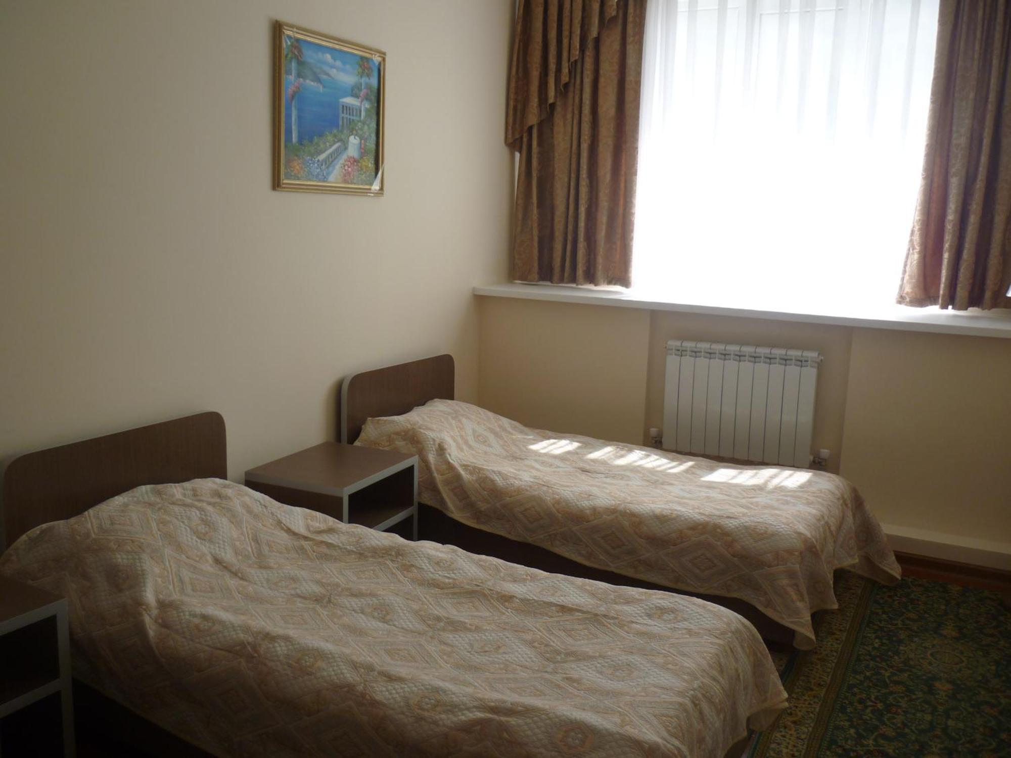 Hotel Эдельвейс à Almaty Extérieur photo