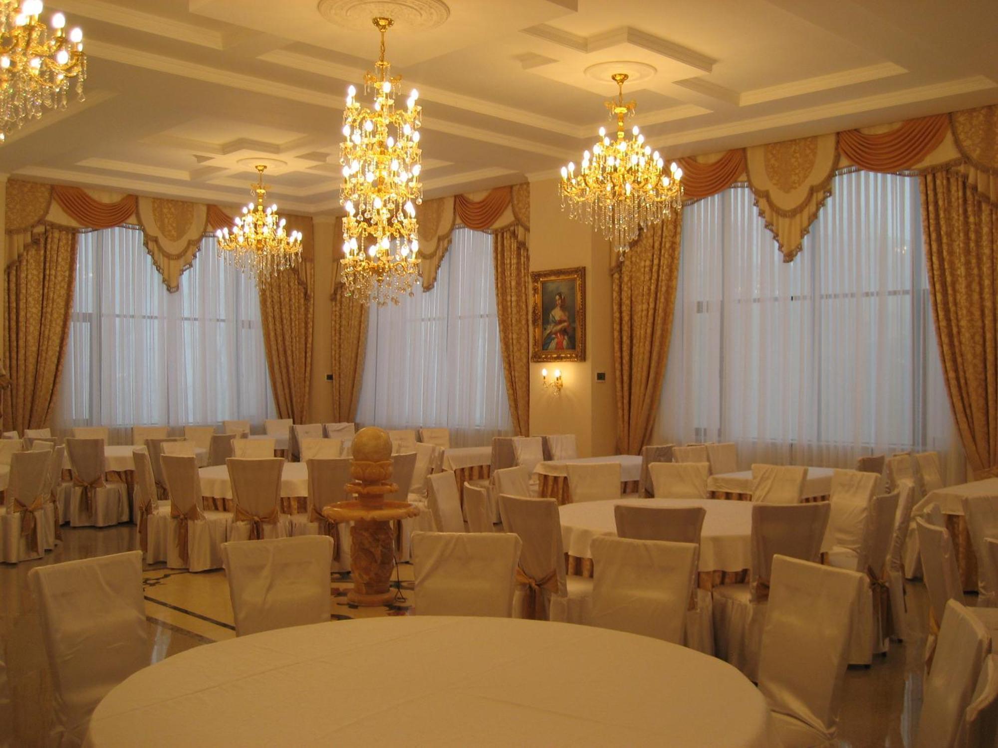 Hotel Эдельвейс à Almaty Extérieur photo