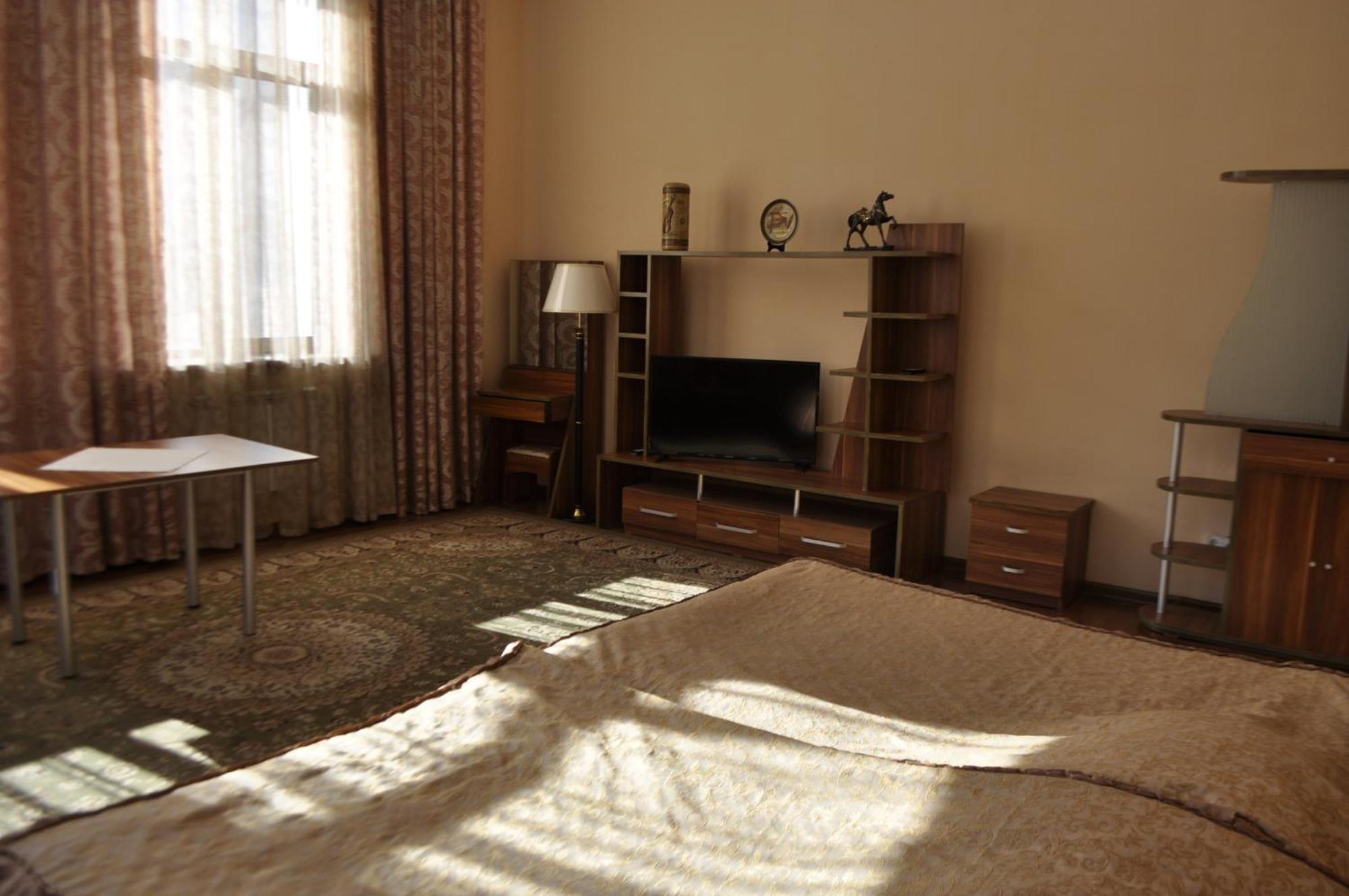 Hotel Эдельвейс à Almaty Extérieur photo