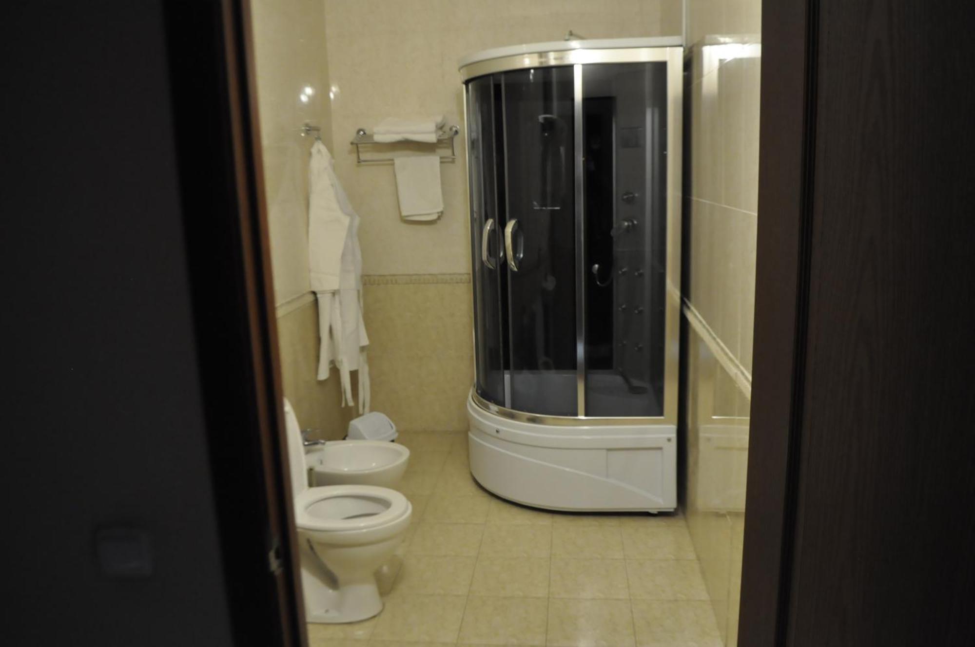 Hotel Эдельвейс à Almaty Extérieur photo
