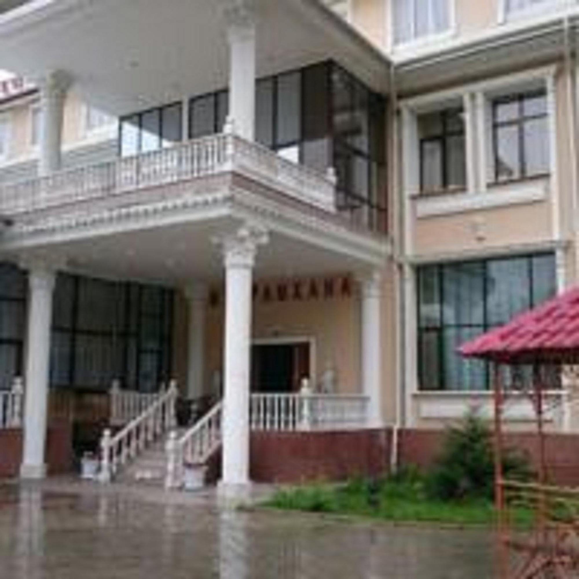 Hotel Эдельвейс à Almaty Extérieur photo